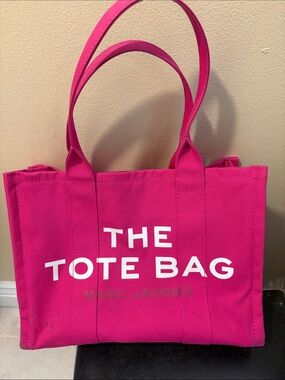 💄Marc Jacobs Pink Canvas,  Black Zipper The Tote Bag
